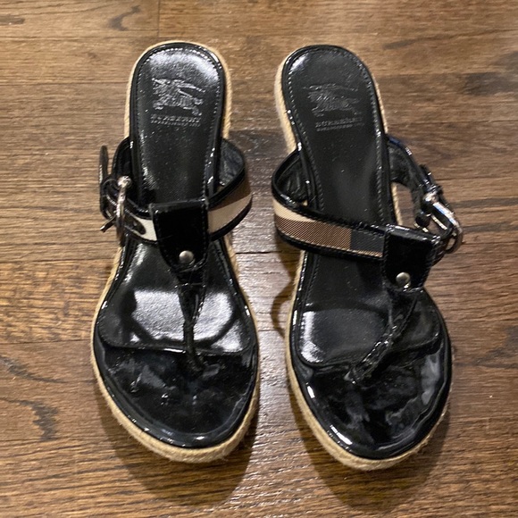 Burberry Espadrille Sandal Wedges. Size 39. NWT - Picture 1 of 6